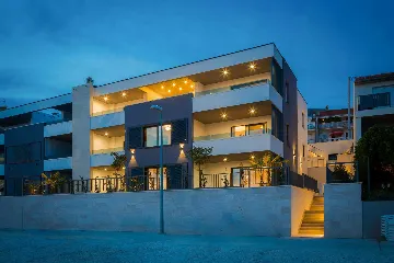 Podstrana 2-Bedroom Apartment with Sea-View Balcony