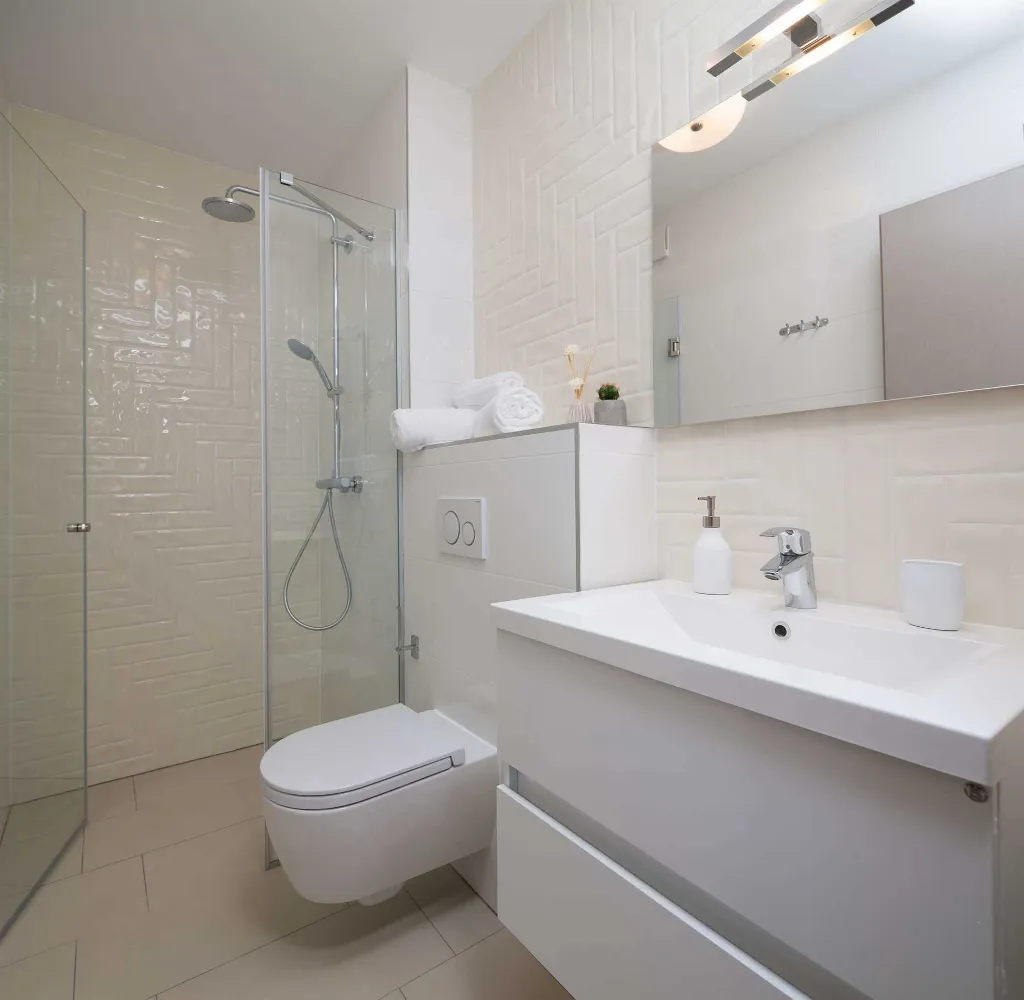 Podstrana 2-Bedroom Apartment for Up to 4