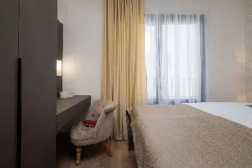 Podstrana 2-Bedroom Apartment for Up to 4