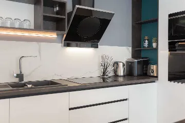 Podstrana 2-Bedroom Apartment for Up to 4