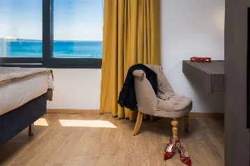 Podstrana 2-Bedroom Apartment for Up to 4