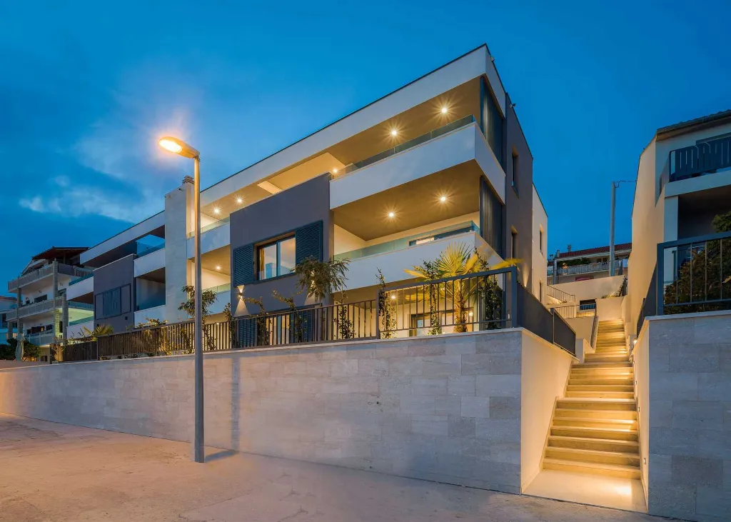 Podstrana 2-Bedroom Apartment for Up to 4