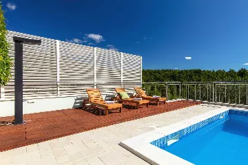 Villa with Private Heated Pool in Tugare