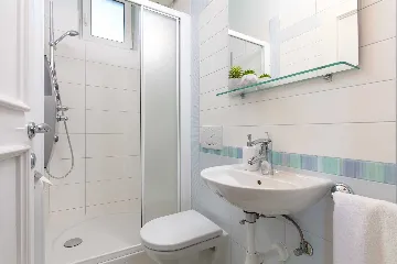 Villa with Private Heated Pool in Tugare