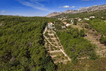 Villa with Private Heated Pool in Tugare