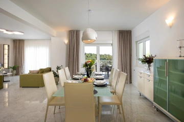 Villa with Private Heated Pool in Tugare