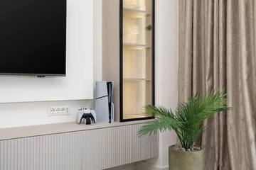 Villa with Private Heated Pool in Tugare