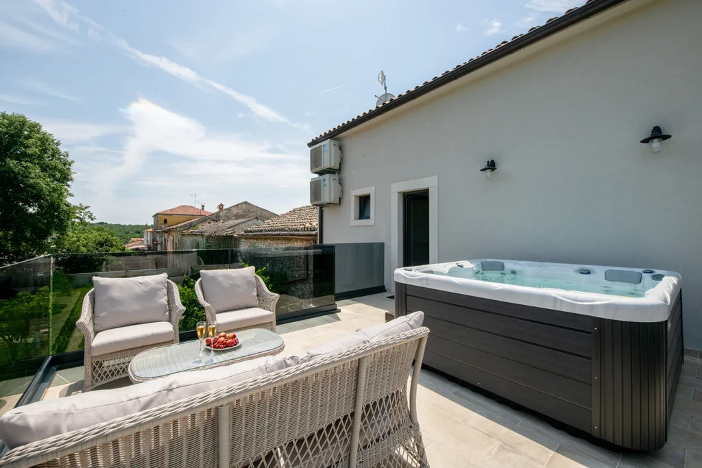 PU CASA GINA