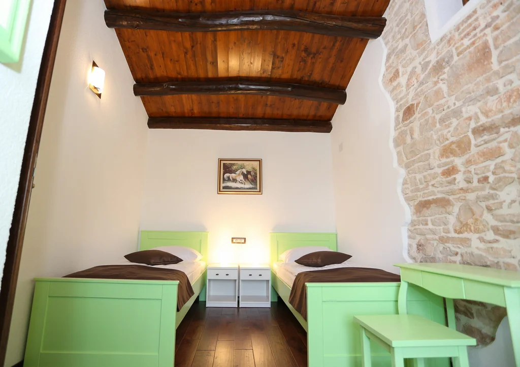 PU CASA GINA