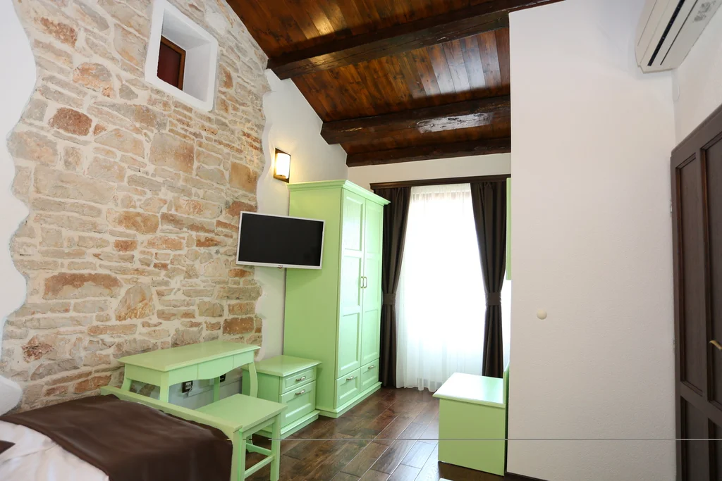 PU CASA GINA