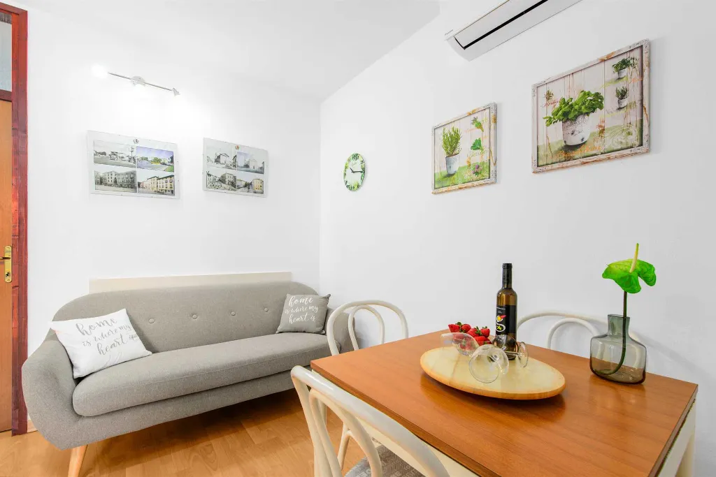 Two-Bedroom Apartment with Pool in Nova Vas