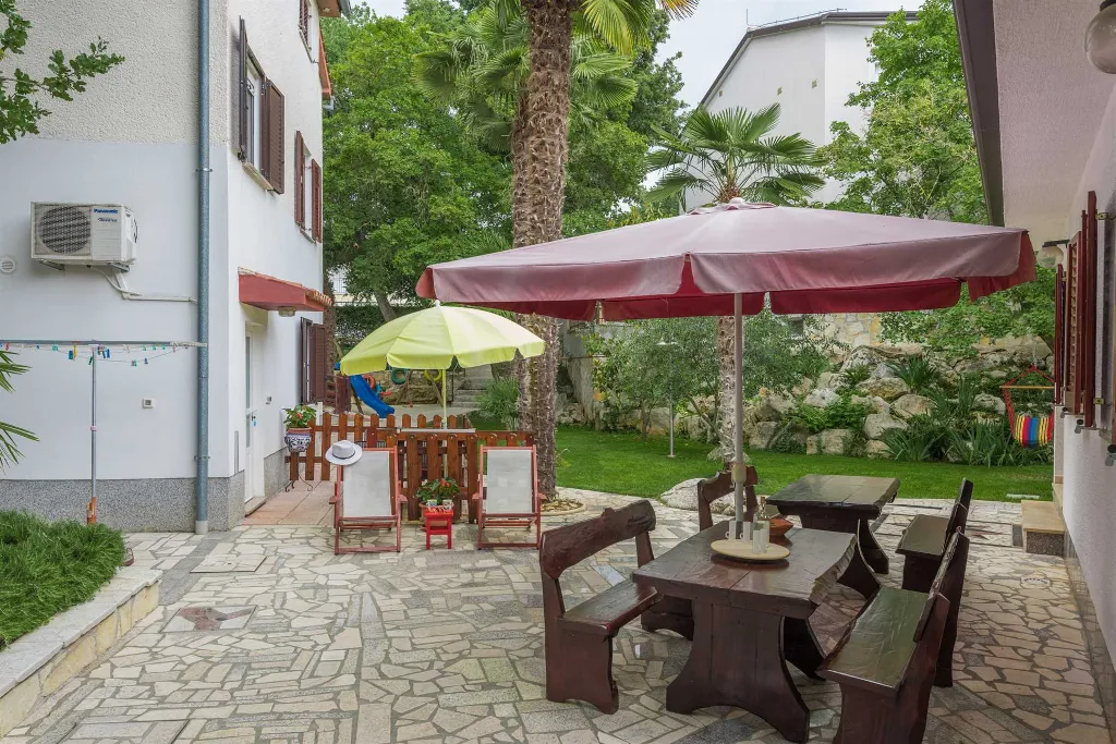 Two-Bedroom Apartment with Pool in Nova Vas