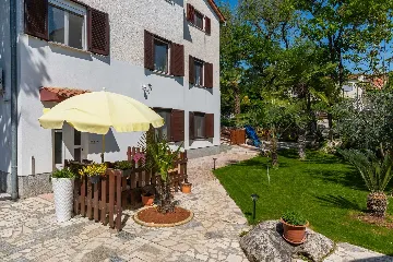 Apartment for 4 in Nova Vas with Pool Access