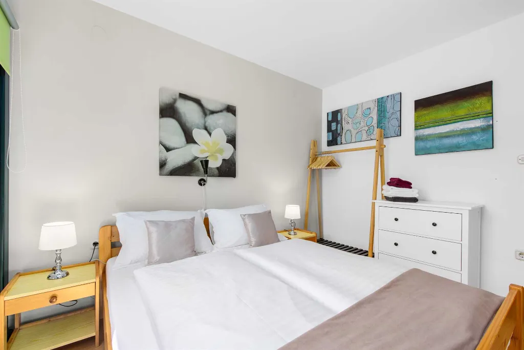 Apartment for 4 in Nova Vas with Pool Access