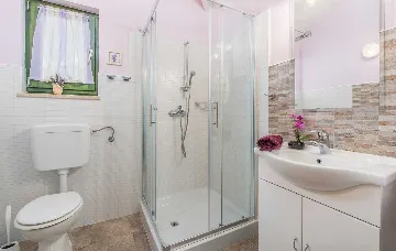 2-Bedroom Apartment in Nova Vas for 4 Guests