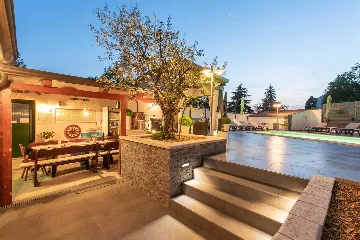 2-Bedroom Apartment in Nova Vas for 4 Guests