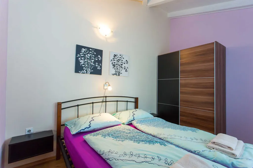 2-Bedroom Apartment in Nova Vas for 4 Guests