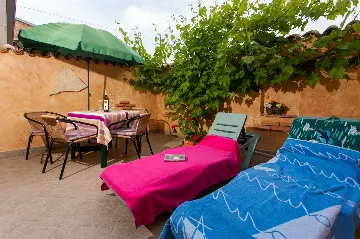 2-Bedroom Apartment in Nova Vas for 4 Guests