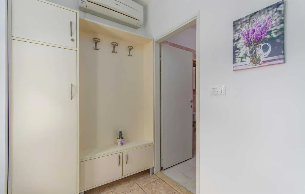 Apartment in Kukci with pool for up to 3 guests