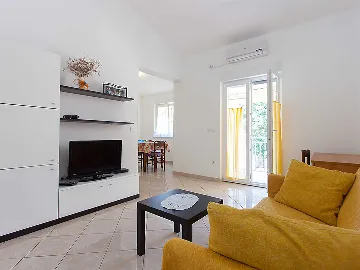 2-Bedroom Apartment in Kukci with Shared Pool