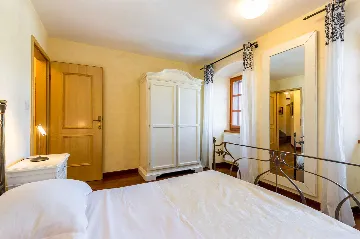 Opatija 4-Bedroom House with Hot Tub & Harbor Views