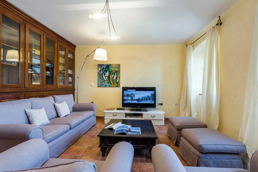 Opatija 4-Bedroom House with Hot Tub & Harbor Views