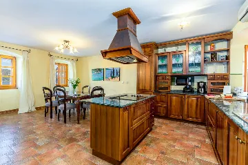 Opatija 4-Bedroom House with Hot Tub & Harbor Views