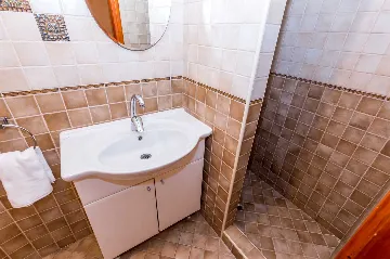 Opatija 4-Bedroom House with Hot Tub & Harbor Views