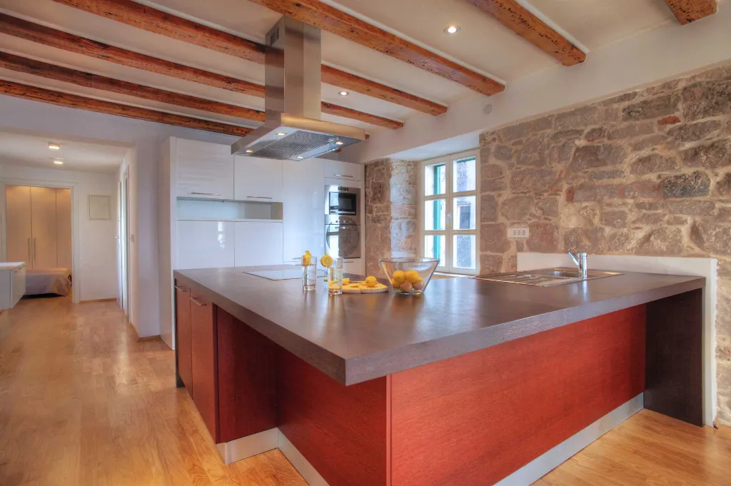 Sea-View 1-Bedroom Apartment in Šibenik