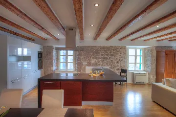 Sea-View 1-Bedroom Apartment in Šibenik