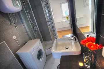 Sea-View 1-Bedroom Apartment in Šibenik