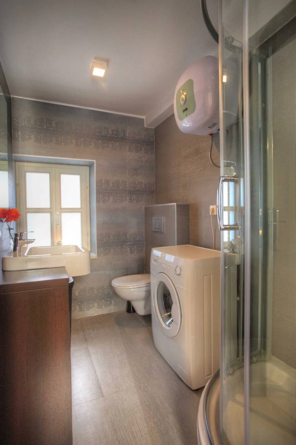 Sea-View 1-Bedroom Apartment in Šibenik