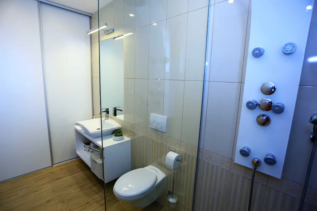 Two-Bedroom Villa Apartment in Murter (Sleeps 5)