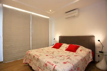 Two-Bedroom Villa Apartment in Murter (Sleeps 5)