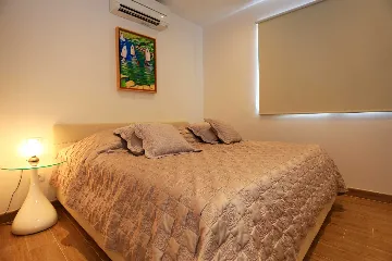 Two-Bedroom Villa Apartment in Murter (Sleeps 5)