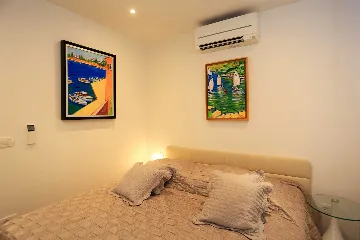 Two-Bedroom Villa Apartment in Murter (Sleeps 5)