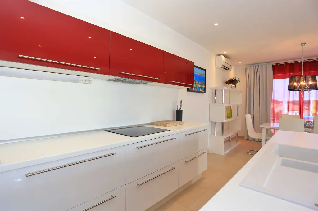 Two-Bedroom Villa Apartment in Murter (Sleeps 5)