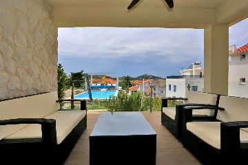 Two-Bedroom Villa Apartment in Murter (Sleeps 5)
