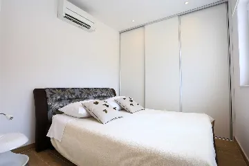 Murter Villa Apartment with Sea View (Up to 4)