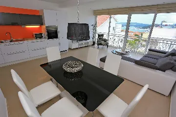 Murter Villa Apartment with Sea View (Up to 4)