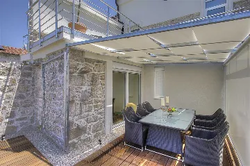 Betina Two-Bedroom Villa Near the Sea