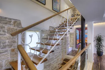 Betina Two-Bedroom Villa Near the Sea