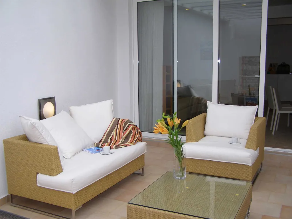Murter 2-Bedroom Apartment with Secluded Terrace