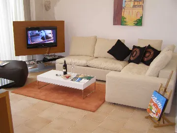 Murter 2-Bedroom Apartment with Secluded Terrace