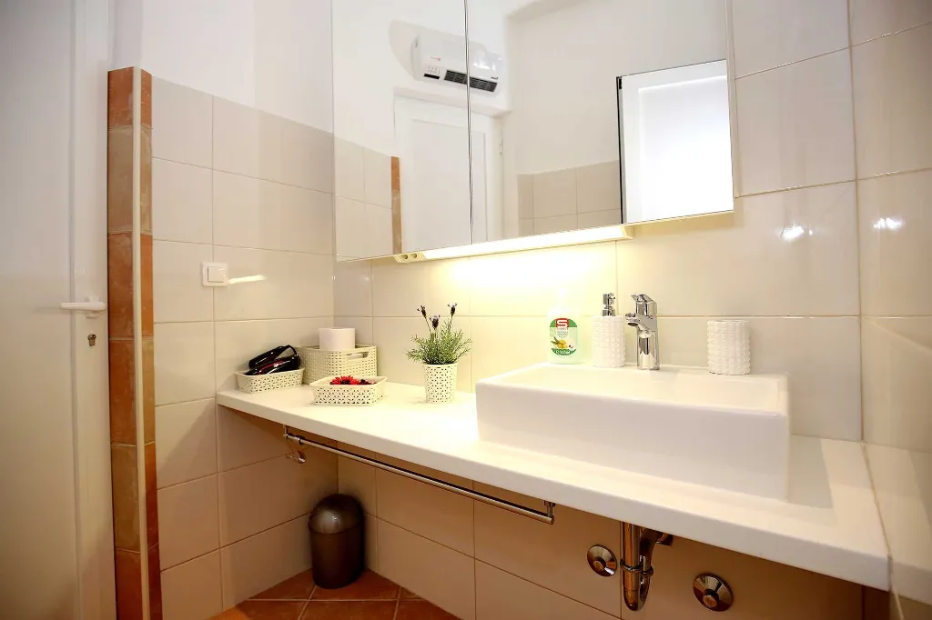 1-Bedroom Apartment with Sea View in Šibenik
