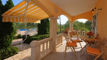 Holiday House in Kaštel Novi with Pool for 10 Guests