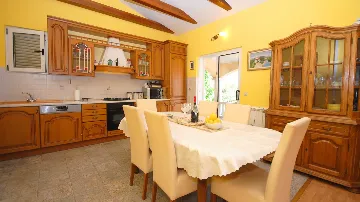 Holiday House in Kaštel Novi with Pool for 10 Guests