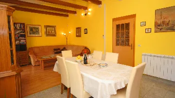 Holiday House in Kaštel Novi with Pool for 10 Guests