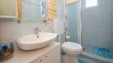 Holiday House in Kaštel Novi with Pool for 10 Guests