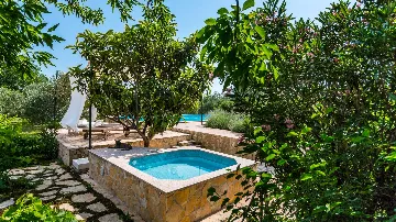 Holiday House in Kaštel Novi with Pool for 10 Guests